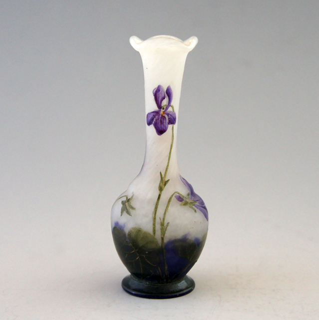 ドーム・ナンシー「スミレ文小花瓶」《アンティックかとう》