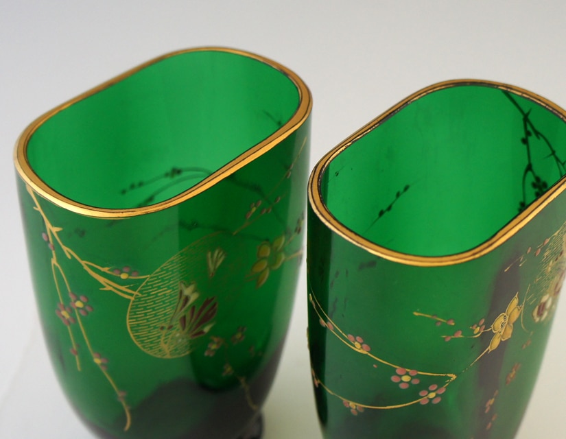 オールドバカラ「ジャポニズム文様花瓶」《アンティックかとう》