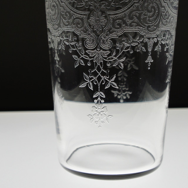 オールドバカラ「エッチング文様 ゴブレット 高さ10.5