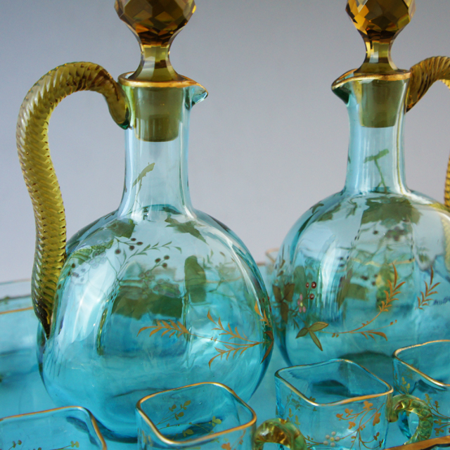 オールドバカラ「ジャポニズム 金彩装飾 青色ガラス リキュールセット