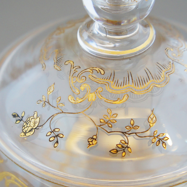 オールドバカラ「金彩 花文様 蓋物」《アンティックかとう》