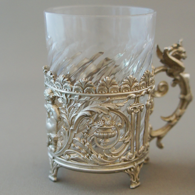 フランス「銀装飾ホルダー付 リキュールグラス」《アンティックかとう》
