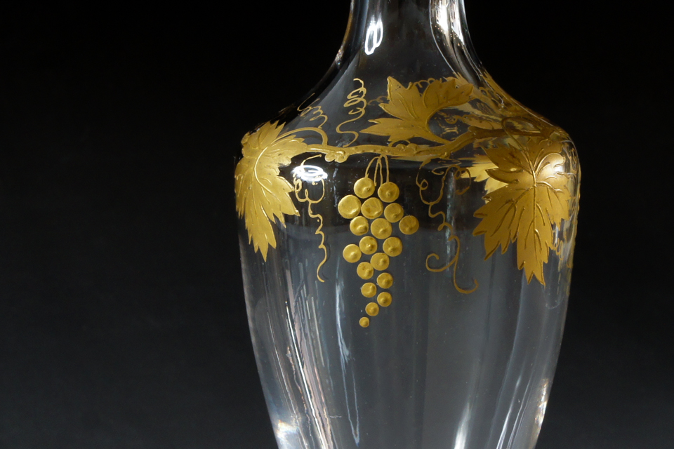 オールドバカラ「葡萄文リキュールボトル」《アンティックかとう》