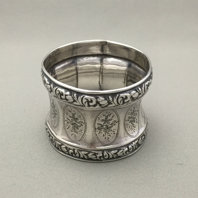 フランス「ナプキンリング（大）」《アンティックかとう》