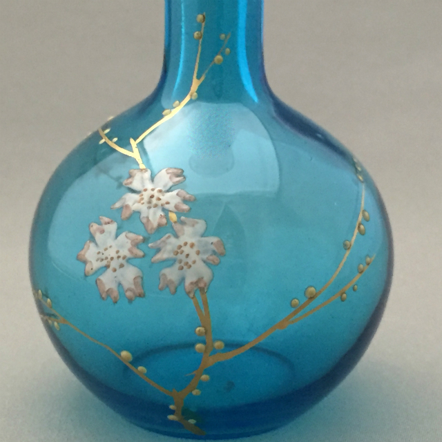 オールドバカラ「桜文香水瓶」《アンティックかとう》