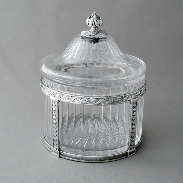 フランス「銀装飾 ボンボン入れ」《アンティックかとう》