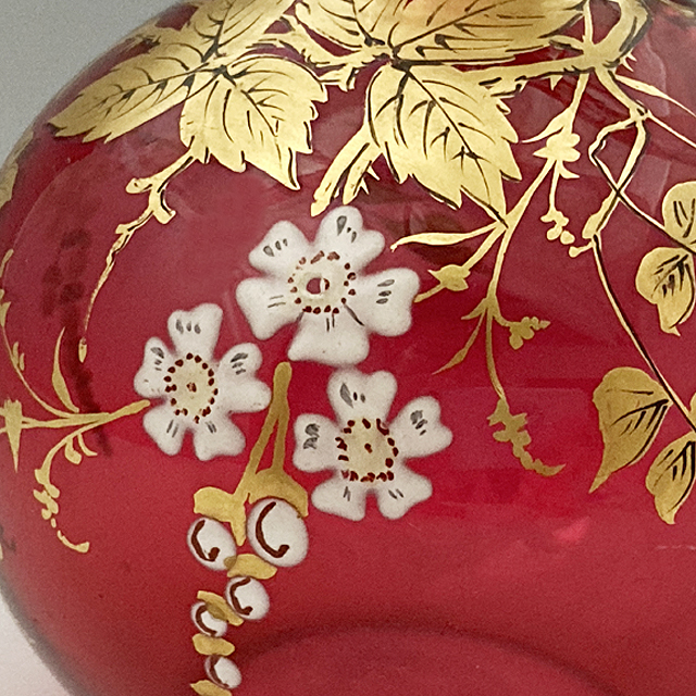 オールドバカラ「草花文リキュールボトル」《アンティックかとう》