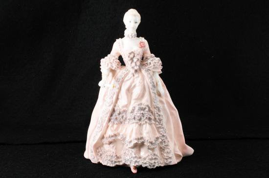 コールポート 陶磁器人形（フィギュリン） マダムポンパドール夫人