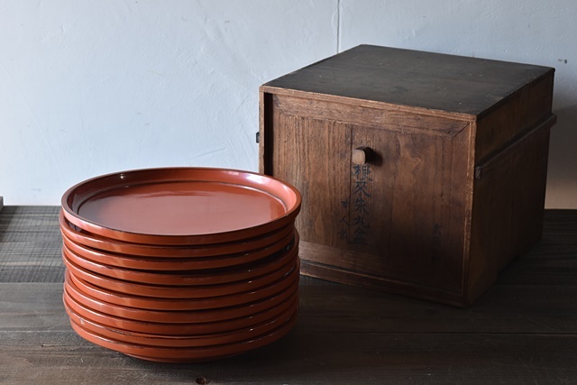 時代漆器 根来塗り 刳り貫き丸盆 茶懐石道具 会席料理 - 生活骨董と