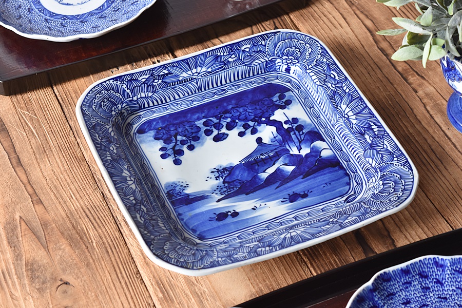 伊万里 染付 ベロ藍 風景画 線描き 四方皿 - 生活骨董と古布の