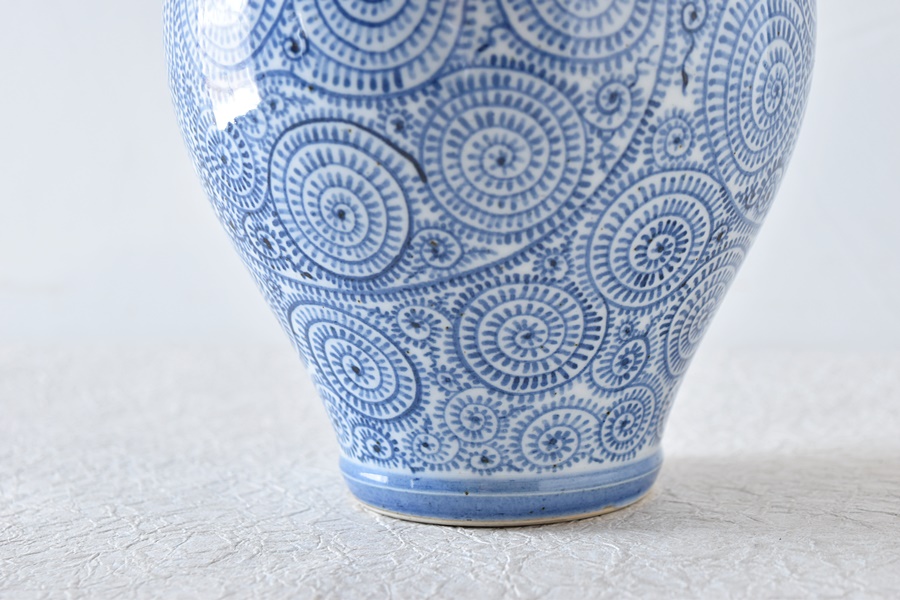 古伊万里 染付 蛸唐草 壺 - 生活骨董と古布のアンティークショップ