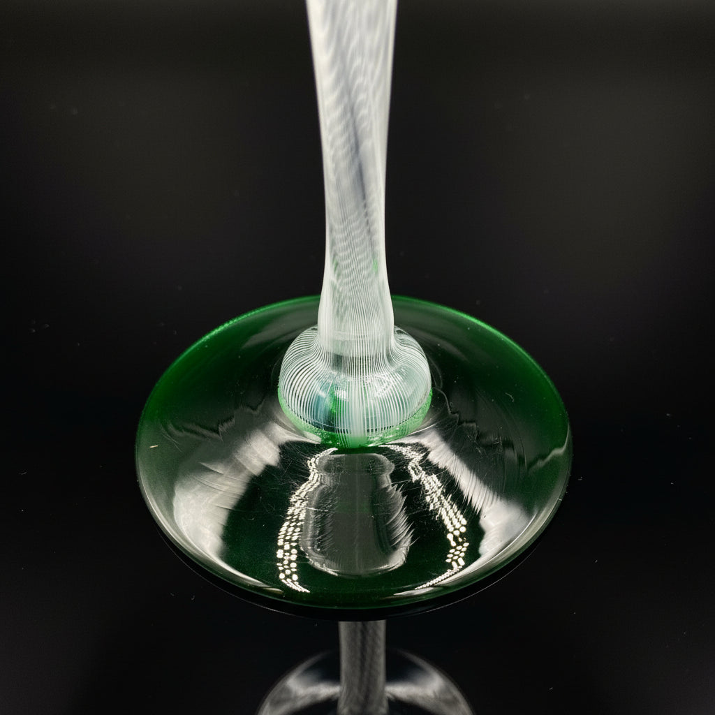 石井康治 傑作「海月（くらげ）」 深海の浮遊を極める手吹き硝子