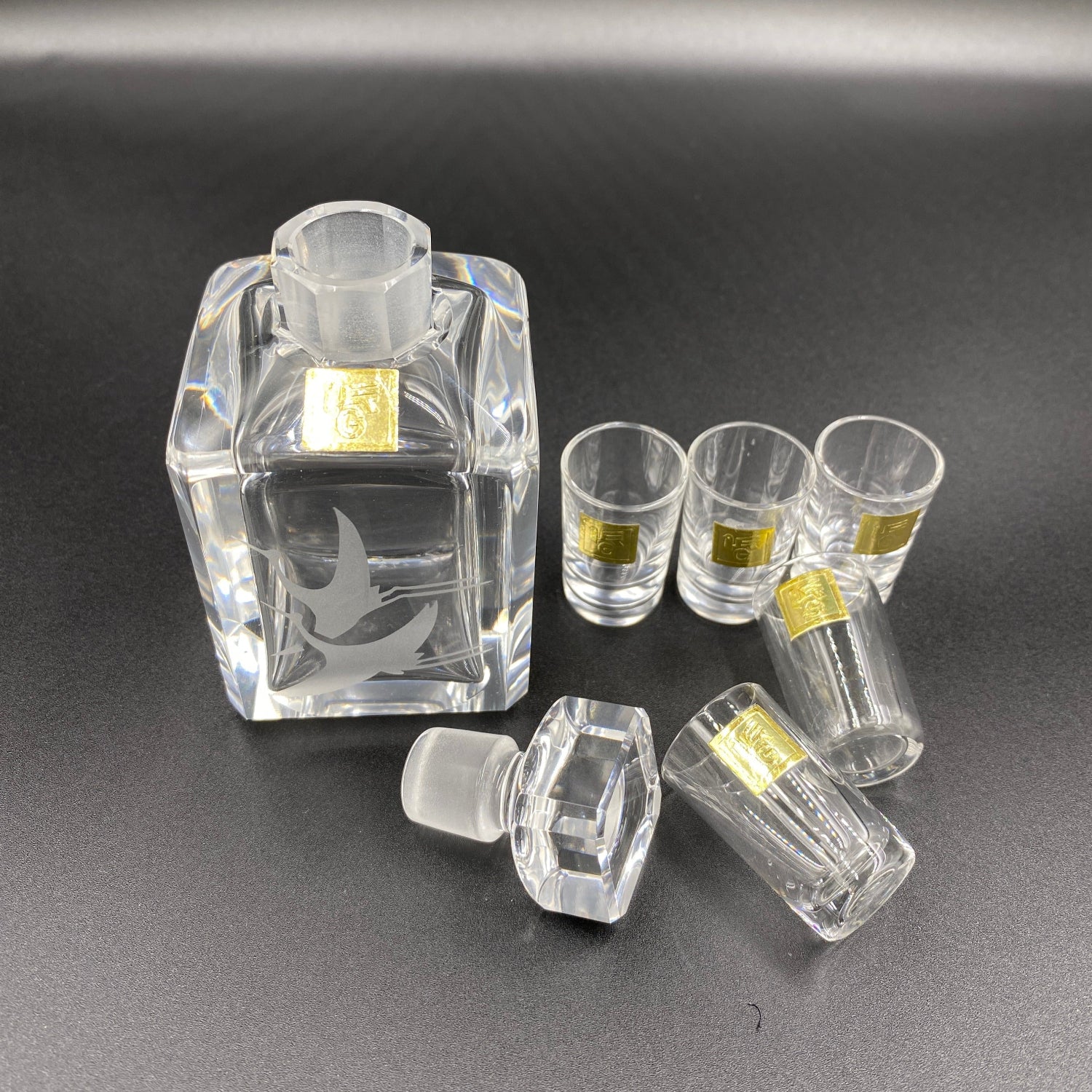 カガミクリスタル 創業50周年記念デキャンタ1点＆ショットグラス5点