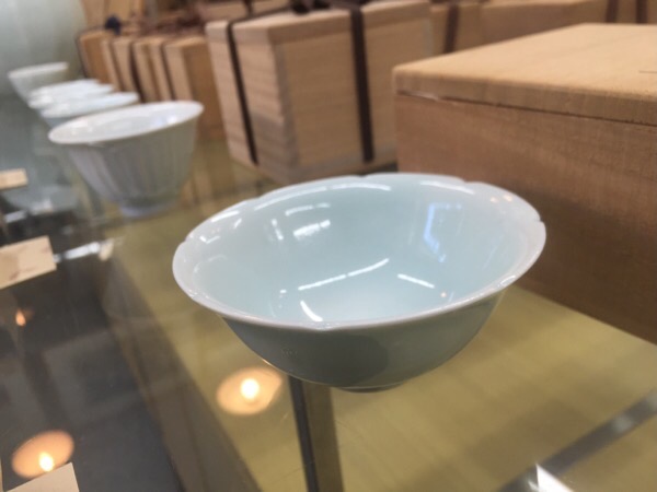 陶芸家・竹中浩(たけなかこう)の作品を展示中！白磁作品を中心に、壺