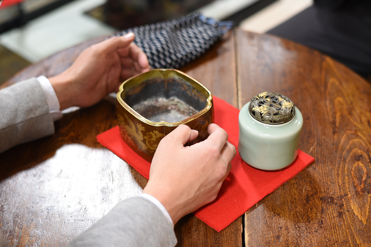 骨董・古美術・アンティーク様々な商品を買い取ります - 古好屋