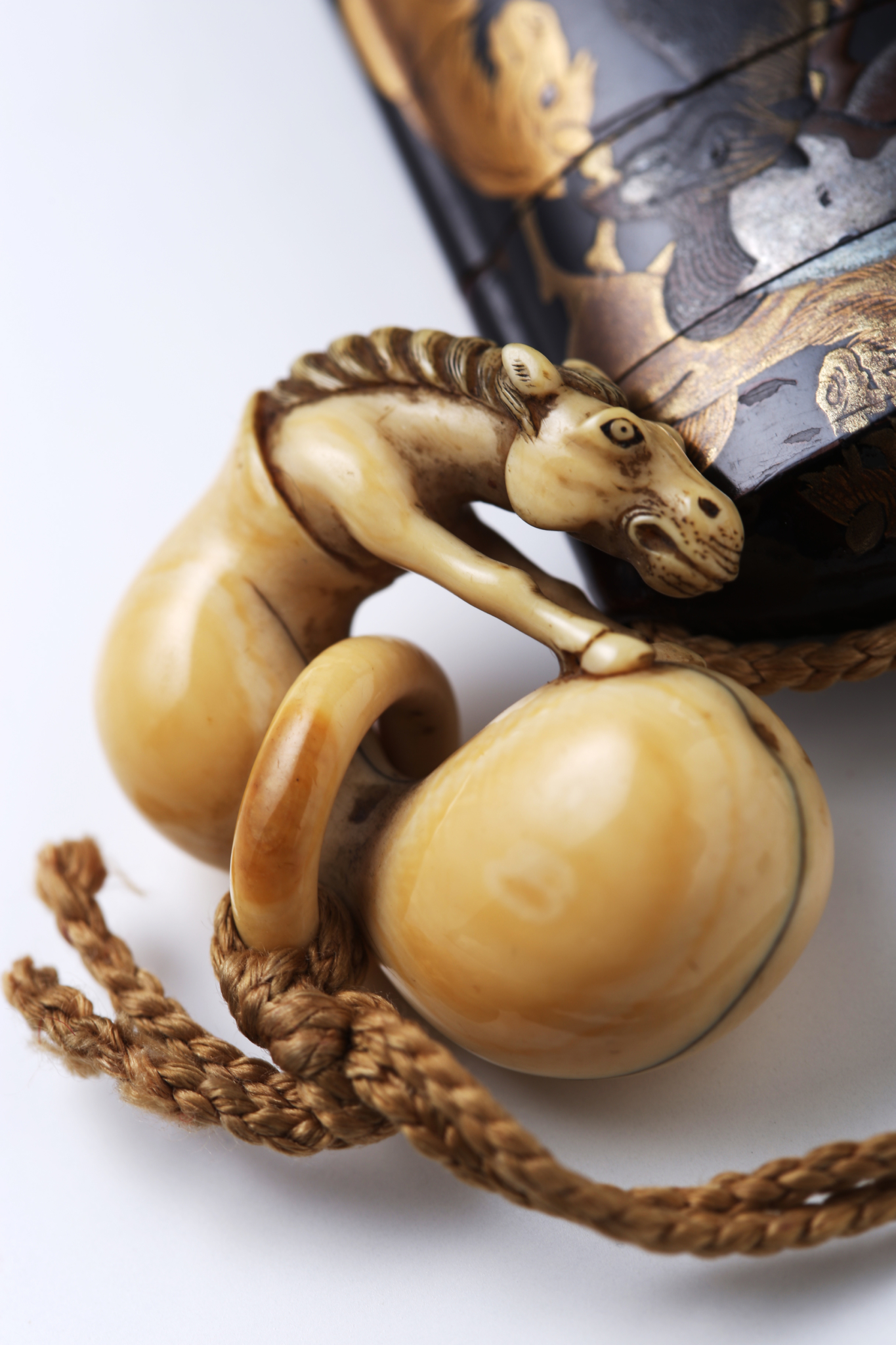 馬尽し図印籠 - 古好屋