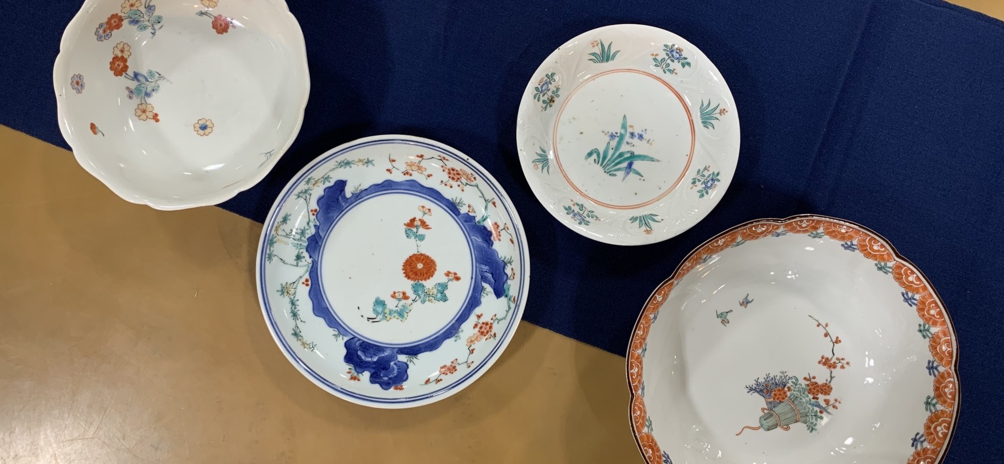 江戸時代から続く柿右衛門様式と特徴 - 古好屋ブログ