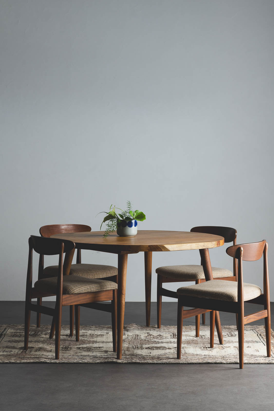 24192131_20250330_01_1200x1799