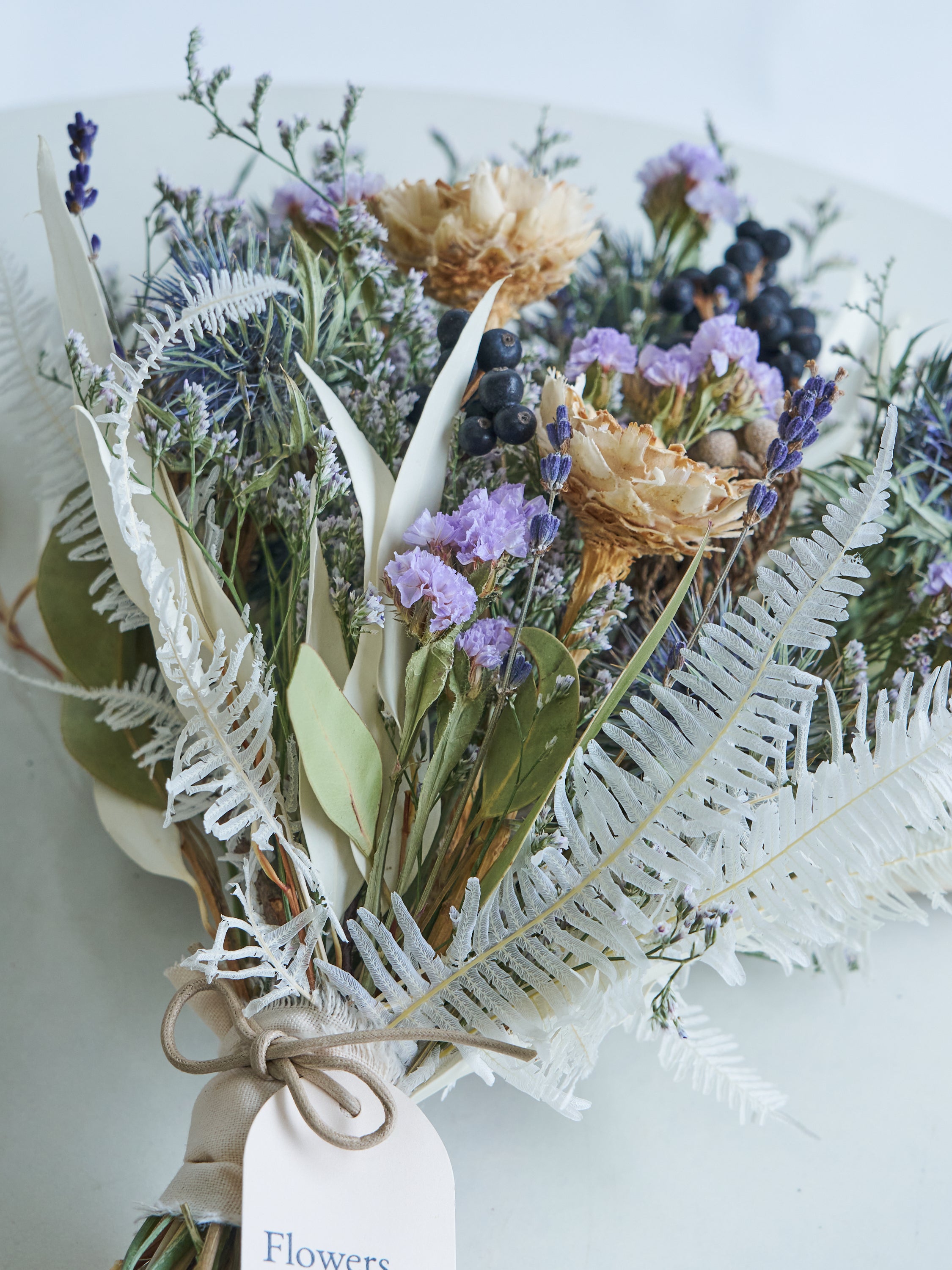 壁に掛ける】ドライフラワーのスワッグ - ブルー - | お花の通販AND