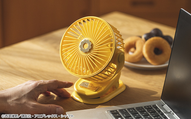 物語〉シリーズ」“ぱないの！” 忍野忍、八九寺真宵、斧乃木余接を身近