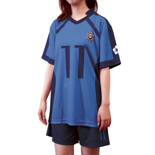 ブルーロック」潔世一のユニフォームや手袋、ネクタイで