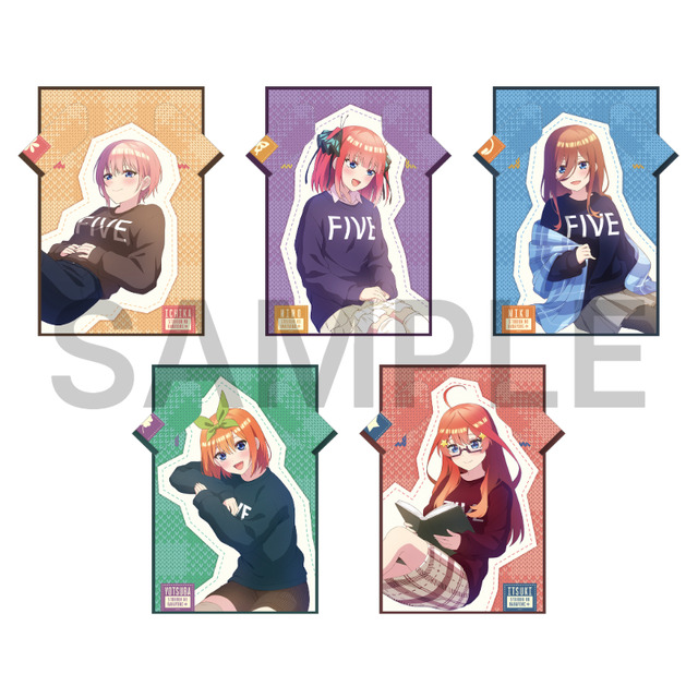 五等分の花嫁」二乃、三玖、四葉たちと暖炉のそばでリラックス