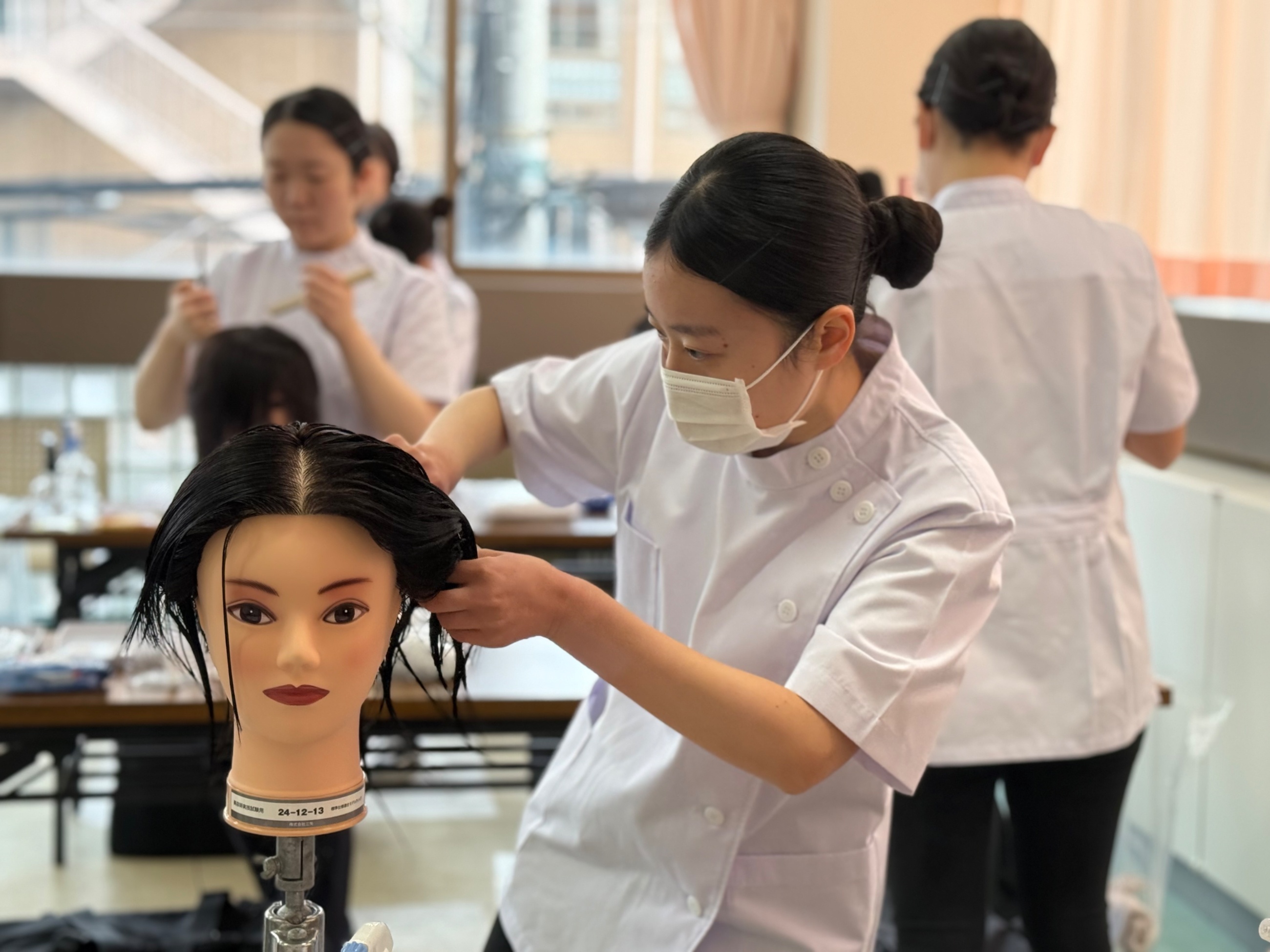 美容師専攻】国家試験直前対策 | さくらんニュース | 安城生活福祉高等