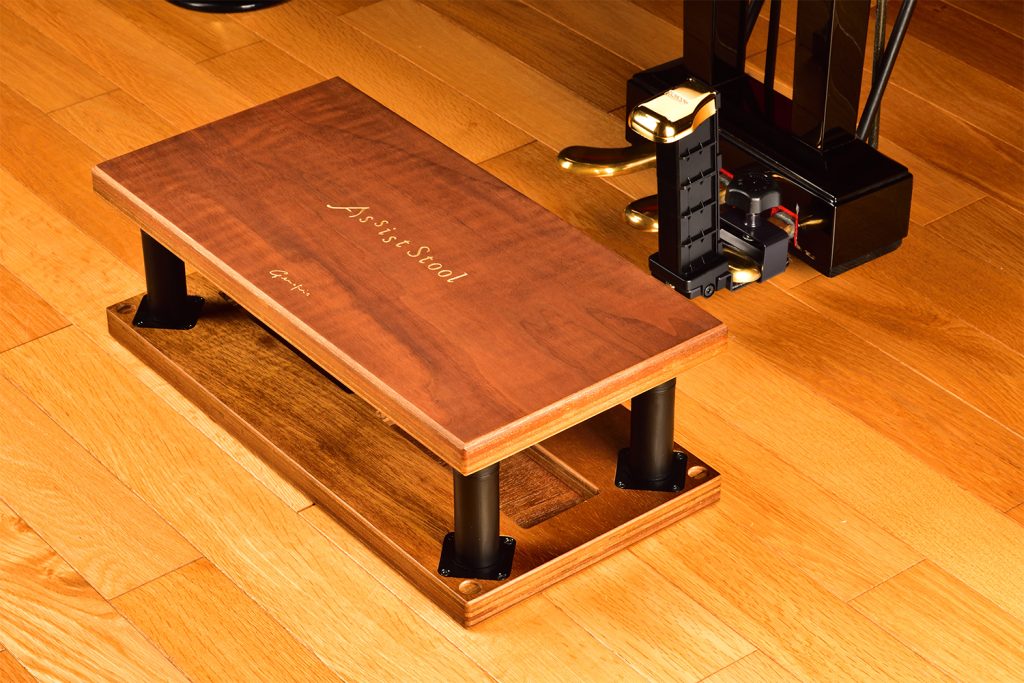 Assist Stool 木製 折りたたみ式 Assist Stool 木製折りたたみスツール