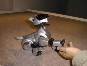 ASCII.jp：ソニー、第2世代のAIBO『ERS-210』を発表