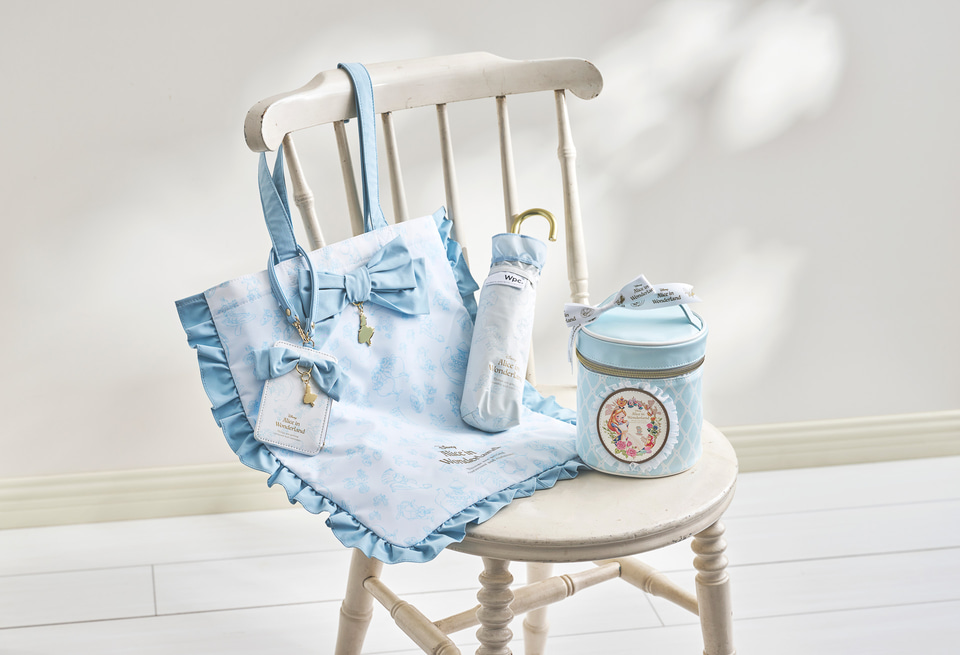 ディズニーストアから「ふしぎの国のアリス」柄のアイテム登場！ 紅茶