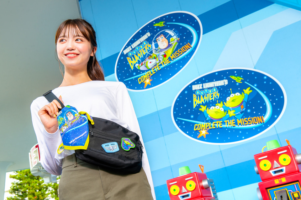 ディズニー、「バズ・ライトイヤーのアストロブラスター」キャストの