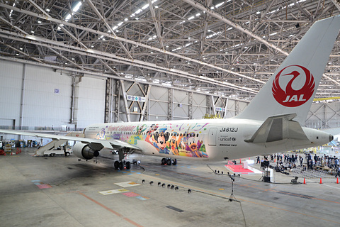 ビッグ5が空を駆け巡る、東京ディズニーリゾート35周年特別塗装機「JAL