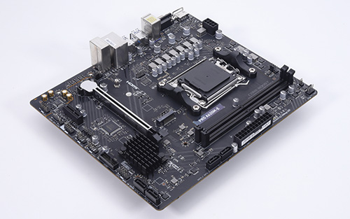 最安級のA620マザーでRyzen 9 9950Xは正常に動く？最新CPUの挙動を