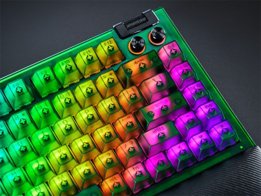 Razerゲーミングデバイスに半透明の新色「Phantomコレクション」が登場