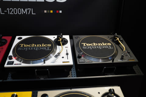 Technics、7色展開のDJターンテーブル50周年記念モデル「SL-1200M7L