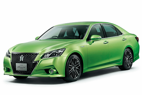 トヨタ、“空色”と“若草色”の「クラウン」を4月1日から1カ月間限定で