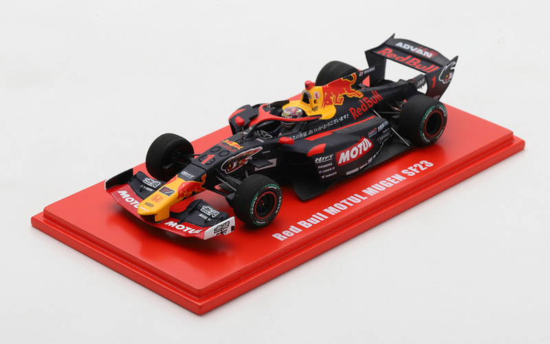 無限、スーパーフォーミュラマシン「Red Bull MOTUL MUGEN SF23」を1