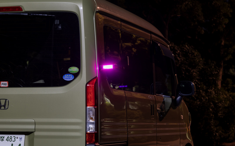 エーモンの停止表示灯「パープルセーバー」がより視認性の高い第2世代