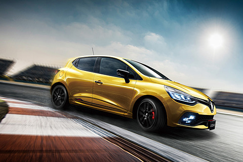 ルノー、アクラポヴィッチ製マフラー搭載の限定車「ルーテシア ルノー