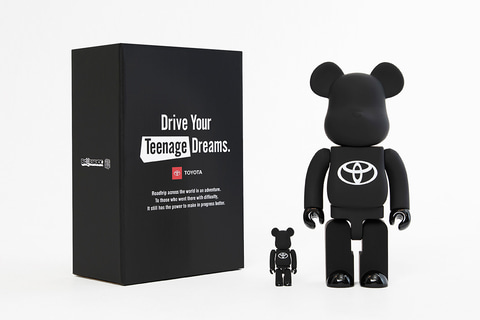 トヨタと「BE@RBRICK（ベアブリック）」がコラボ。マットブラックの