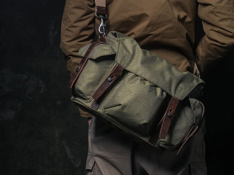 スイス軍「ソルト＆ペッパー」の見た目を再現したバッグ - デジカメ Watch