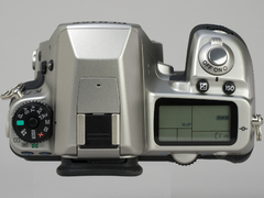 写真で見る写真で見るペンタックス「K-7 Limited Silver」 - デジカメ