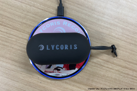 リコリス・リコイル」より千束&たきなのワイヤレス充電器が登場