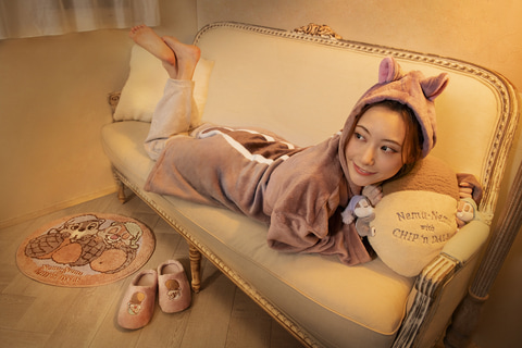 ディズニー、すやすや眠る「チップとデール」デザインの新グッズ登場