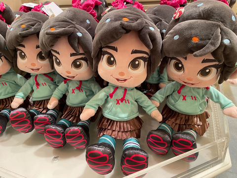 ディズニー、1月14日発売「ヴァネロペ」グッズを撮り下ろしで紹介