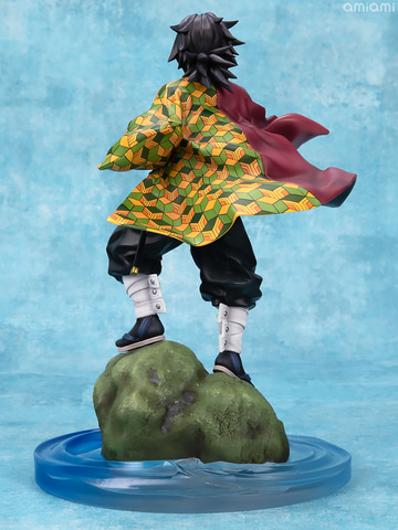 鬼滅の刃」の水柱「G.E.M.シリーズ 冨岡義勇」の魅力を紹介するフォト