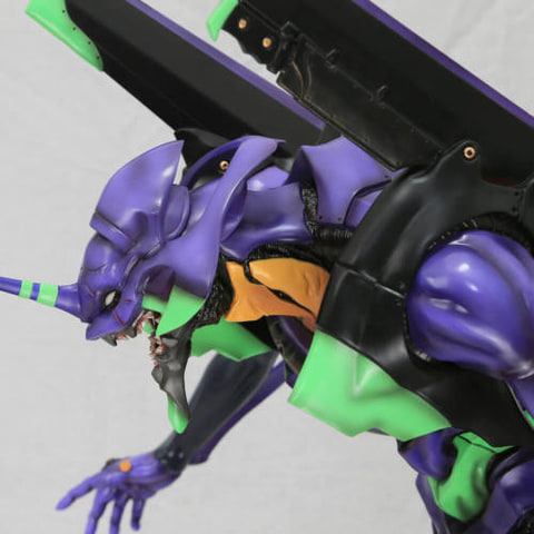 なんと全高88cm！ 禍々しさ溢れる「エヴァンゲリオン初号機」の