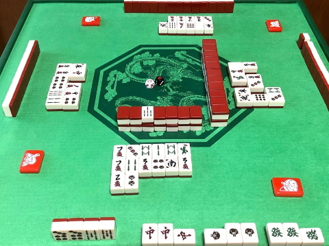 そろそろ麻雀を覚えたか、我が友よ！ 終末の雀卓へと進む、ある英雄