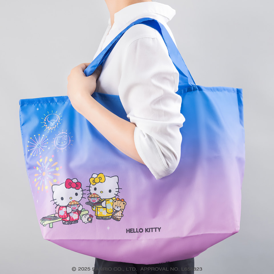 吉野家×ハローキティ、防水加工のBIGエコバッグ付きセットが買える