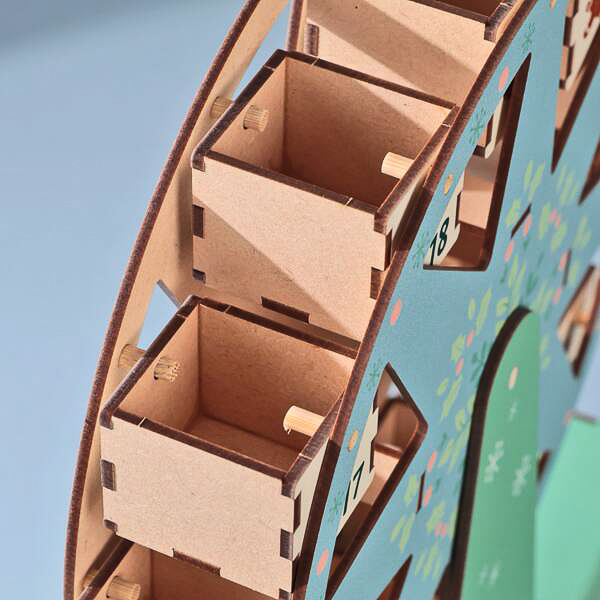 カルディ、かわいい観覧車でクリスマスまでをカウントダウン